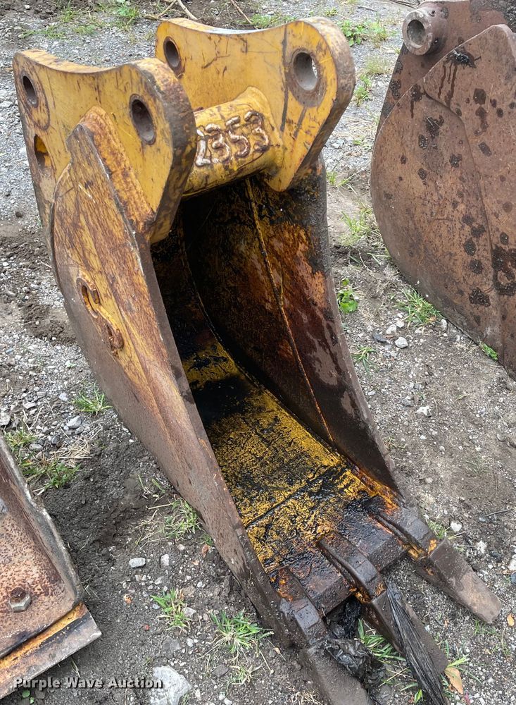 image for item KU9146 (3) excavator buckets