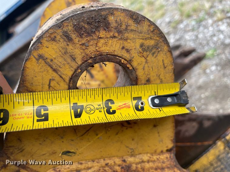 image for item KU9146 (3) excavator buckets