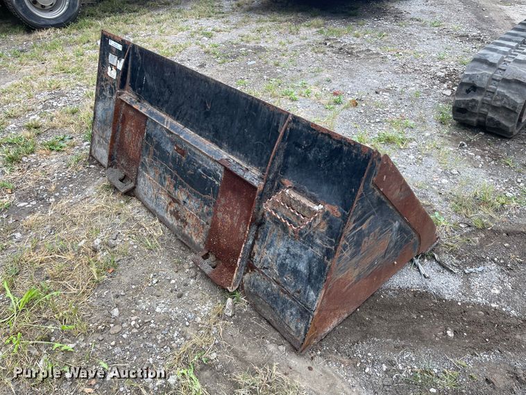 image for item KU9148 Caterpillar  73"W skid steer bucket