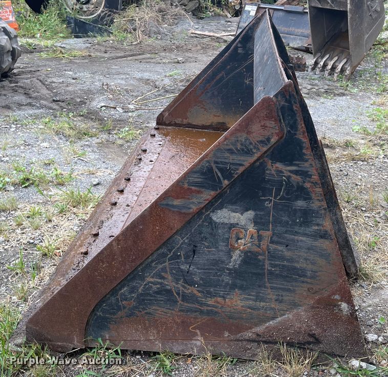 image for item KU9148 Caterpillar  73"W skid steer bucket