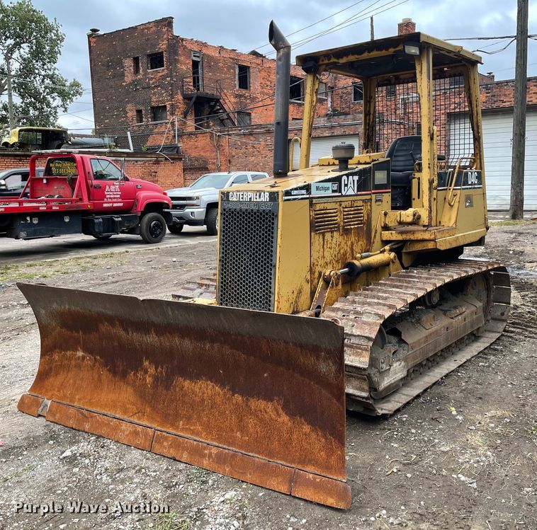 image for item KU9149 1995 Caterpillar D4C Series 3  dozer