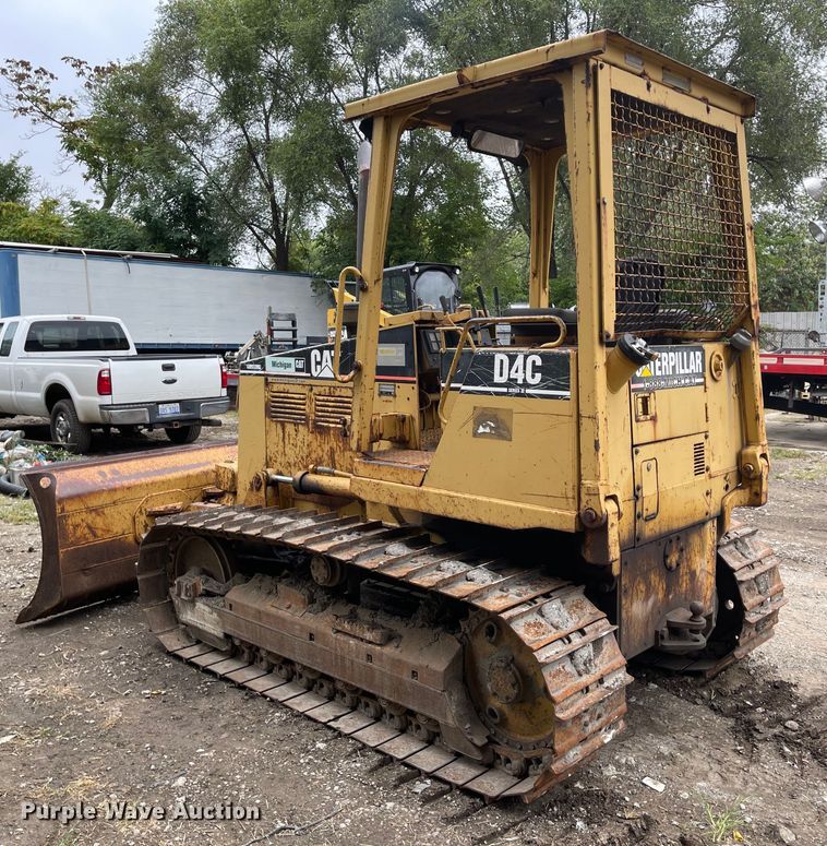 image for item KU9149 1995 Caterpillar D4C Series 3  dozer