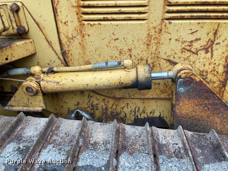 image for item KU9149 1995 Caterpillar D4C Series 3  dozer
