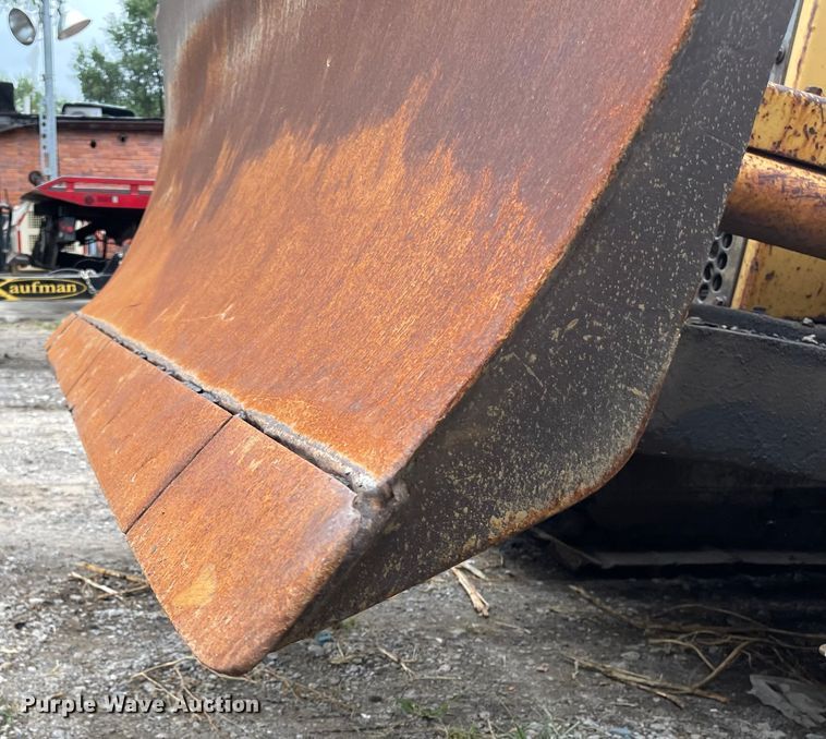 image for item KU9149 1995 Caterpillar D4C Series 3  dozer