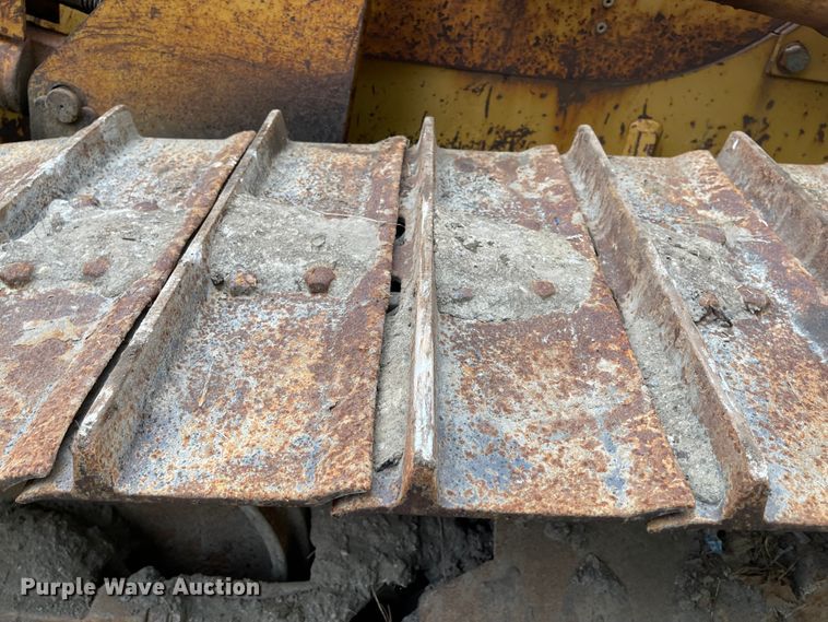 image for item KU9149 1995 Caterpillar D4C Series 3  dozer