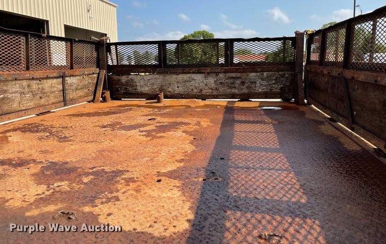 image for item KU9253 1991 Chevrolet Kodiak  crane truck