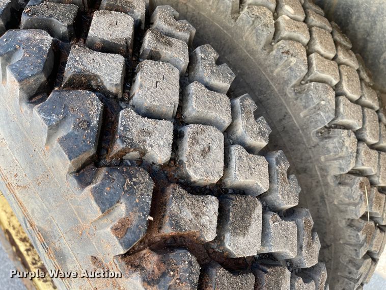 image for item KU9253 1991 Chevrolet Kodiak  crane truck