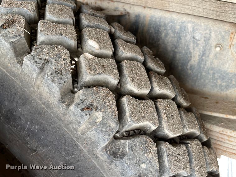 image for item KU9253 1991 Chevrolet Kodiak  crane truck