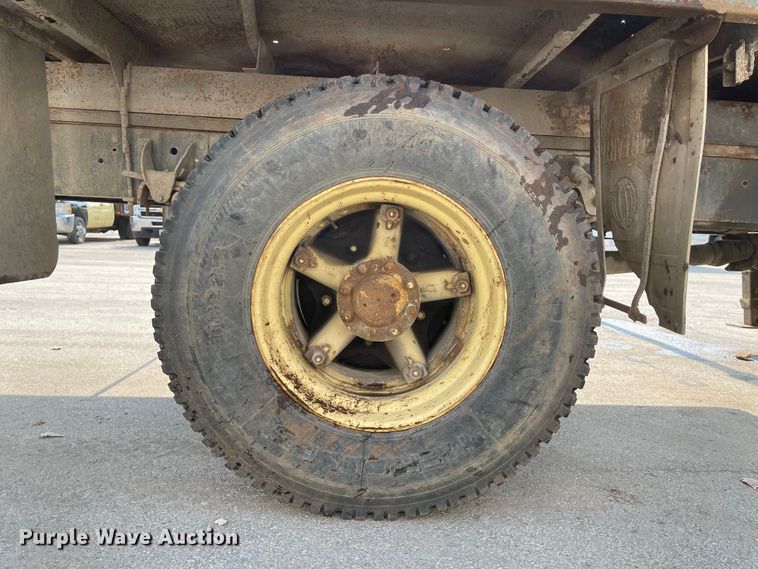 image for item KU9253 1991 Chevrolet Kodiak  crane truck