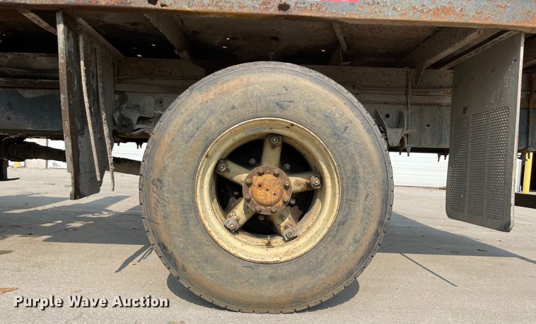 image for item KU9253 1991 Chevrolet Kodiak  crane truck