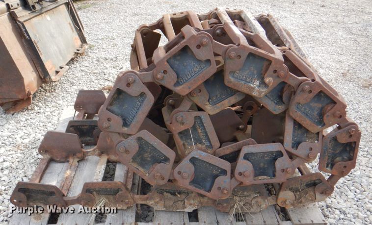 image for item KX9305 Grouser  over the tire tracks