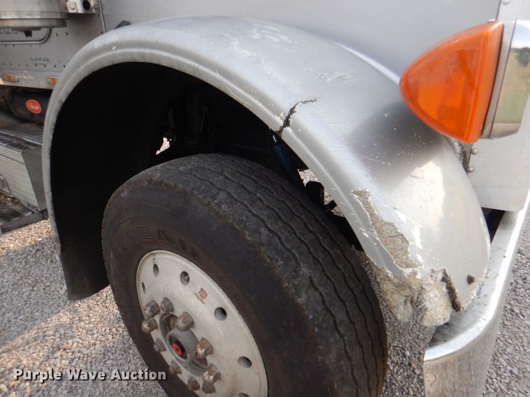 image for item KX9308 1990 Peterbilt 378  crane truck