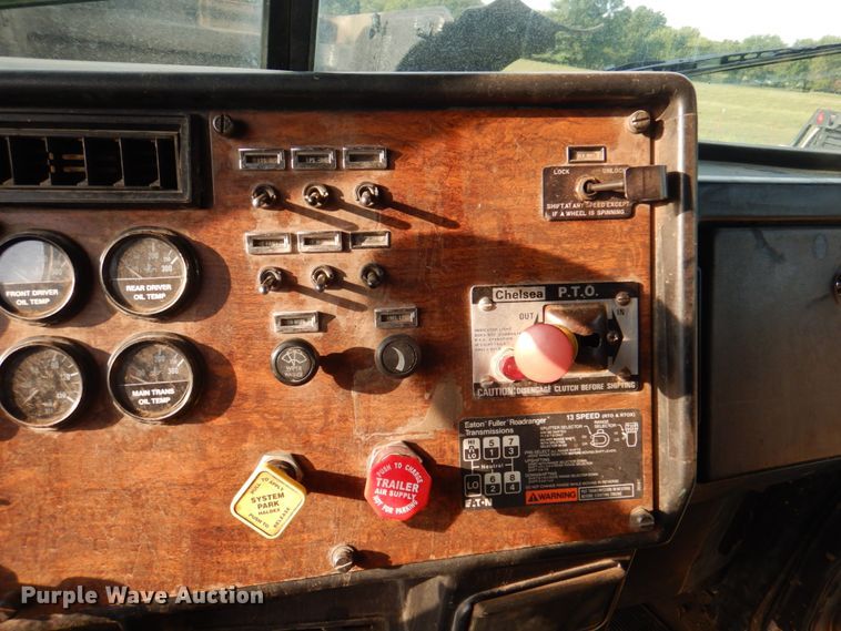 image for item KX9308 1990 Peterbilt 378  crane truck