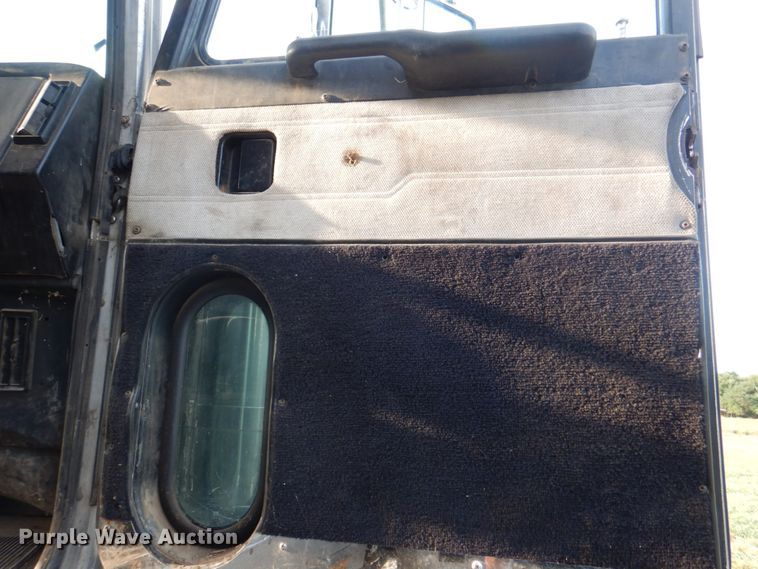 image for item KX9308 1990 Peterbilt 378  crane truck