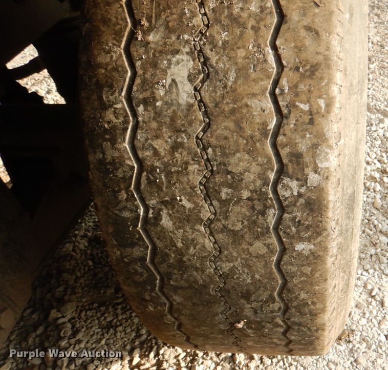 image for item KX9308 1990 Peterbilt 378  crane truck