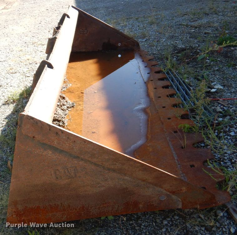 image for item KX9334 Caterpillar  85"W low profile skid steer bucket