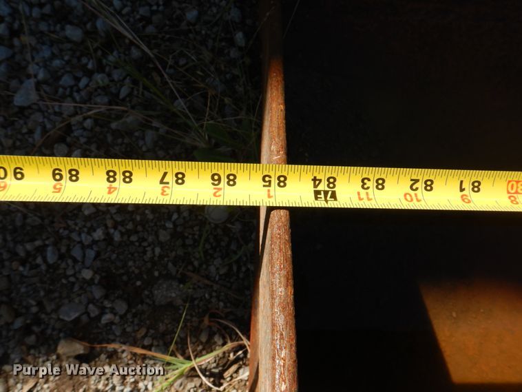 image for item KX9334 Caterpillar  85"W low profile skid steer bucket