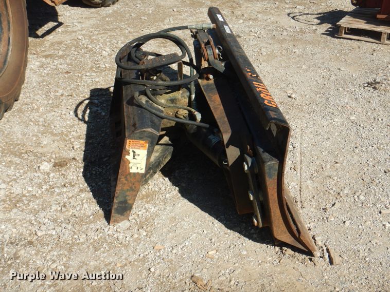 image for item KX9335 Grouser  72"W skid steer dozer blade