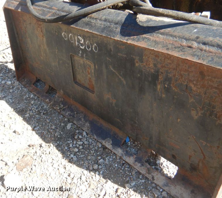 image for item KX9335 Grouser  72"W skid steer dozer blade