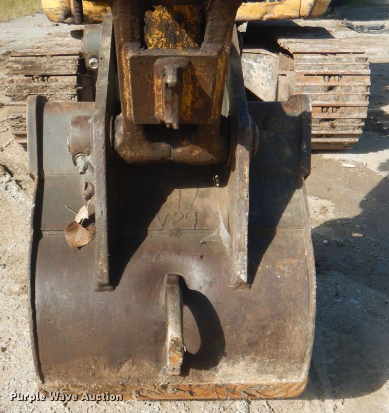 image for item KX9337 2000 Komatsu PC128US-2  excavator