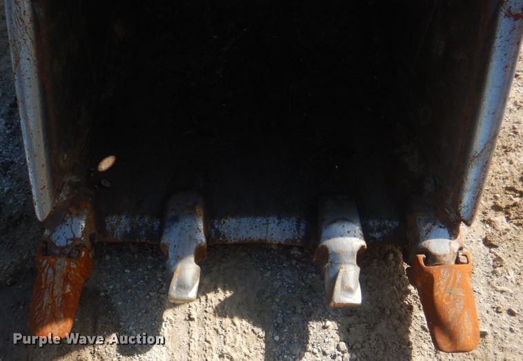 image for item KX9337 2000 Komatsu PC128US-2  excavator