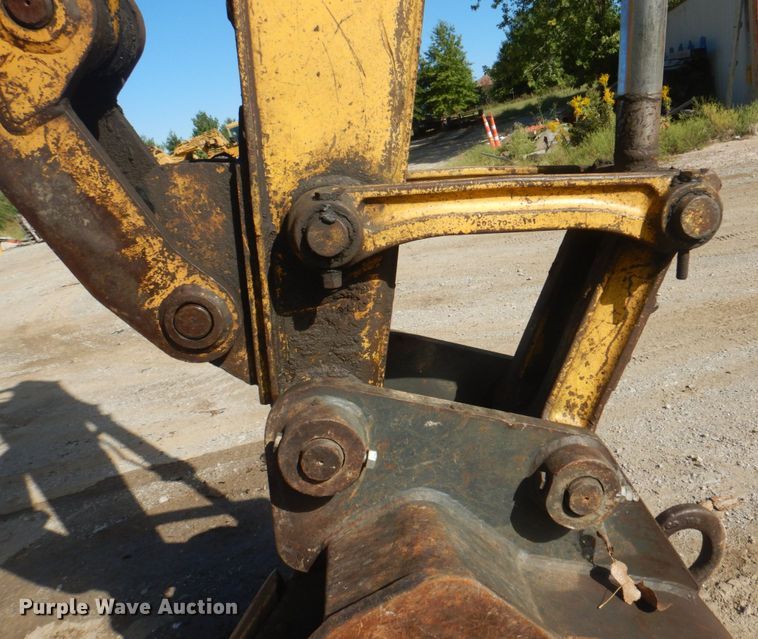 image for item KX9337 2000 Komatsu PC128US-2  excavator