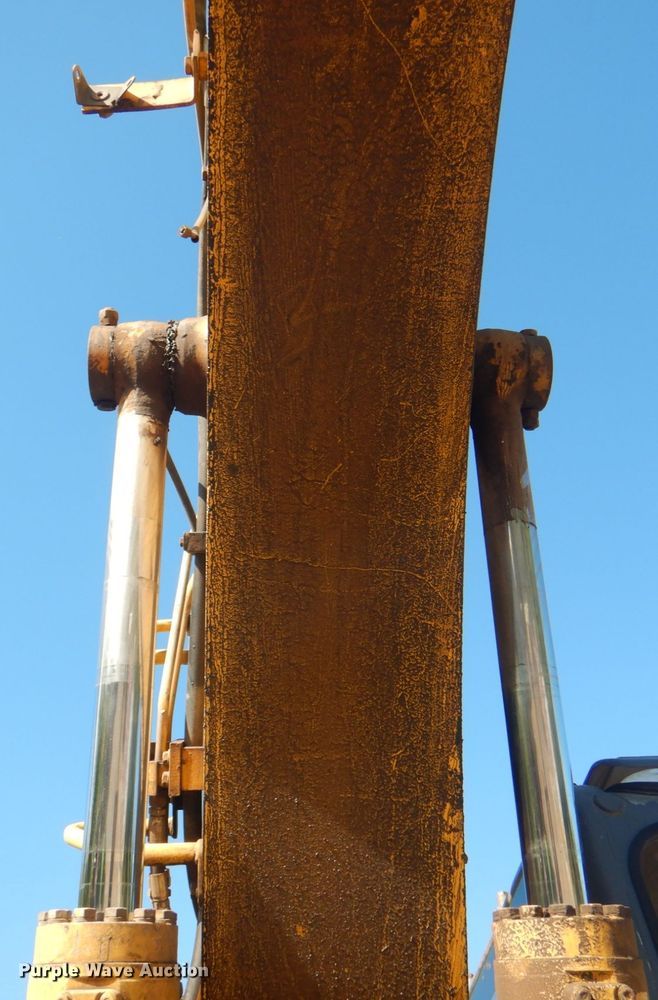 image for item KX9337 2000 Komatsu PC128US-2  excavator