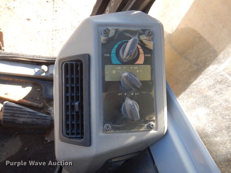 image for item KX9337 2000 Komatsu PC128US-2  excavator