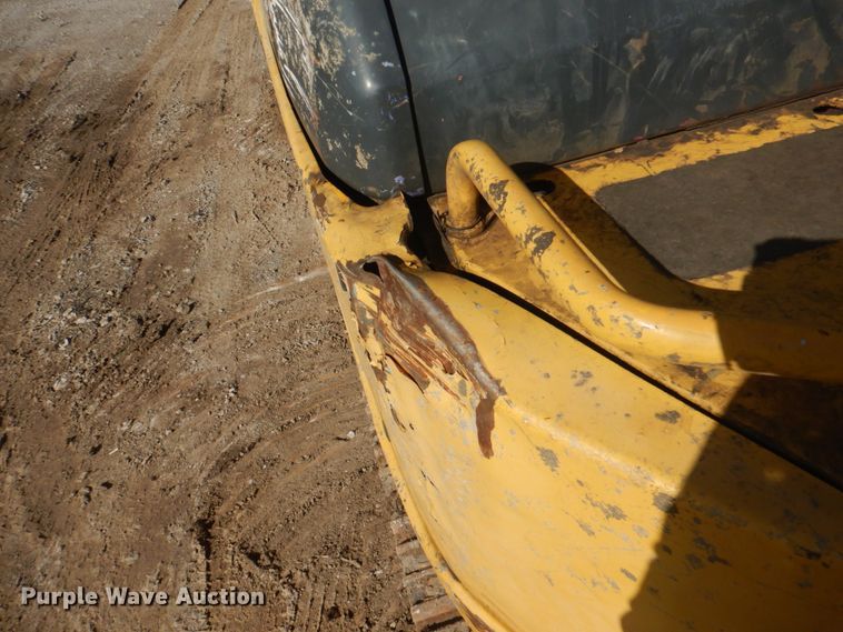 image for item KX9337 2000 Komatsu PC128US-2  excavator