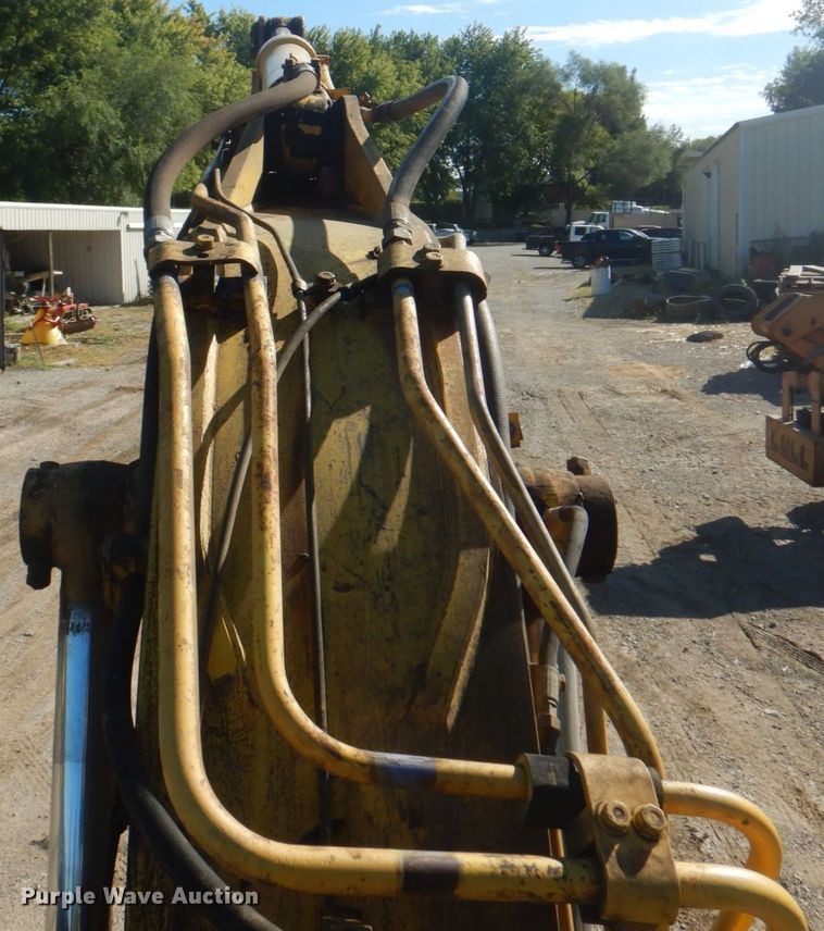 image for item KX9337 2000 Komatsu PC128US-2  excavator