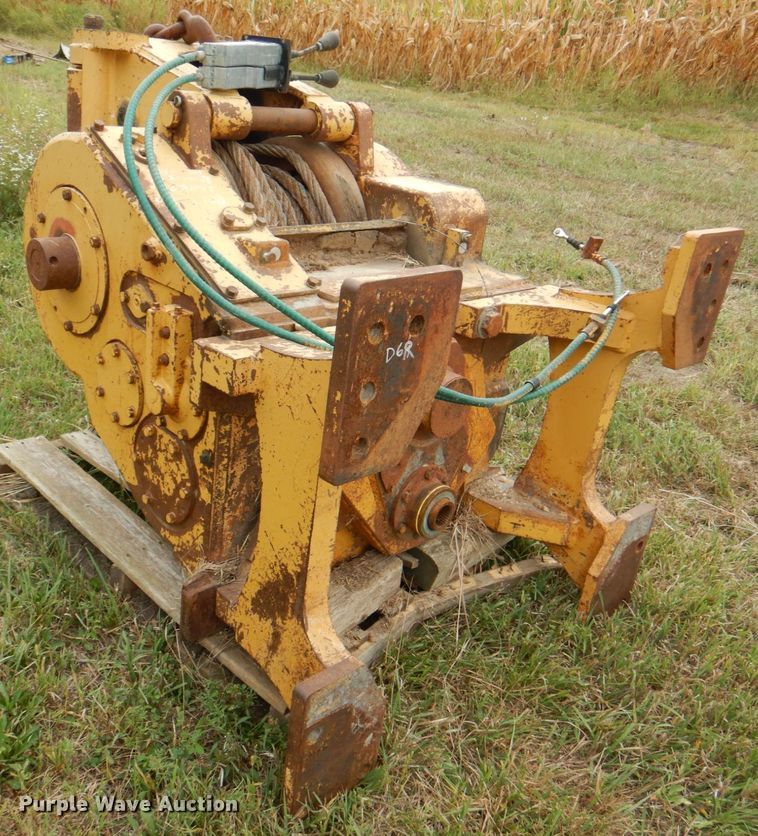 image for item KX9348 Hyster  winch