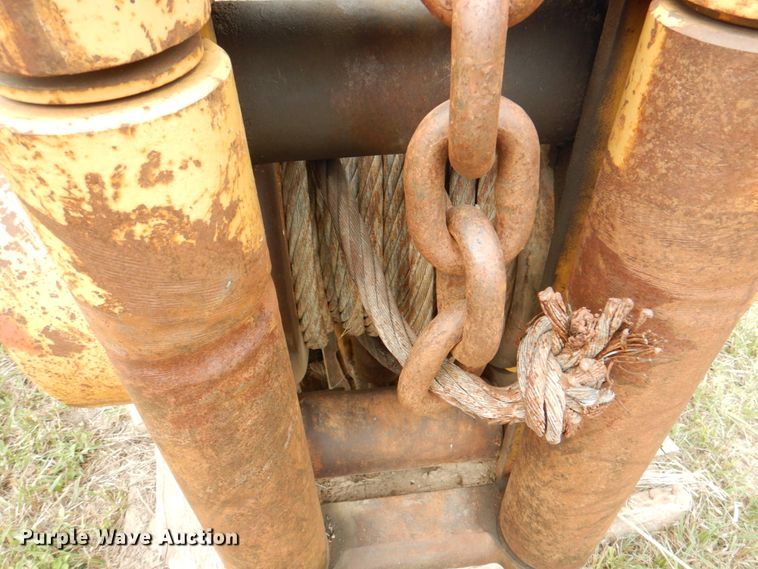 image for item KX9348 Hyster  winch