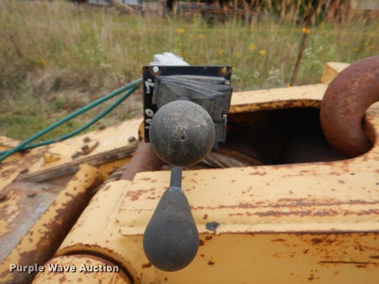 image for item KX9348 Hyster  winch