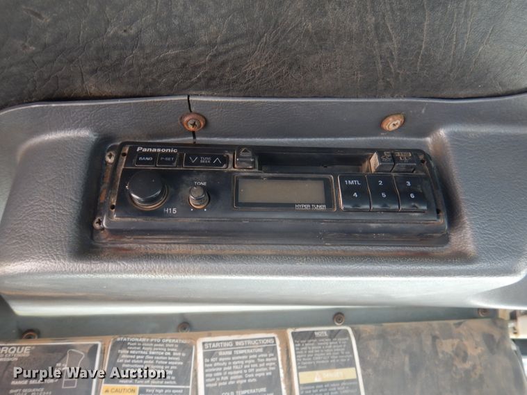 image for item DA5360 1993 Mack RD690S  water truck