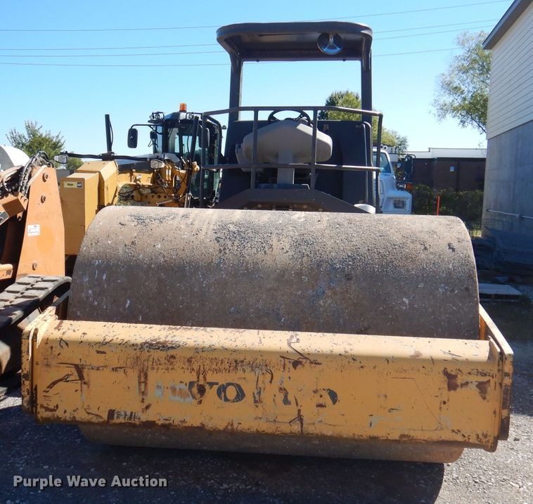 image for item DA5363 2008 Volvo SD100D  single drum roller