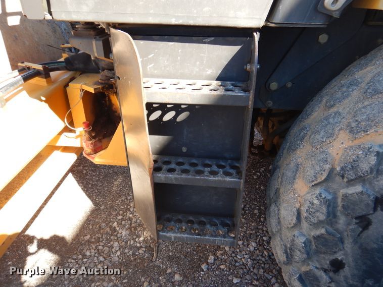 image for item DA5363 2008 Volvo SD100D  single drum roller