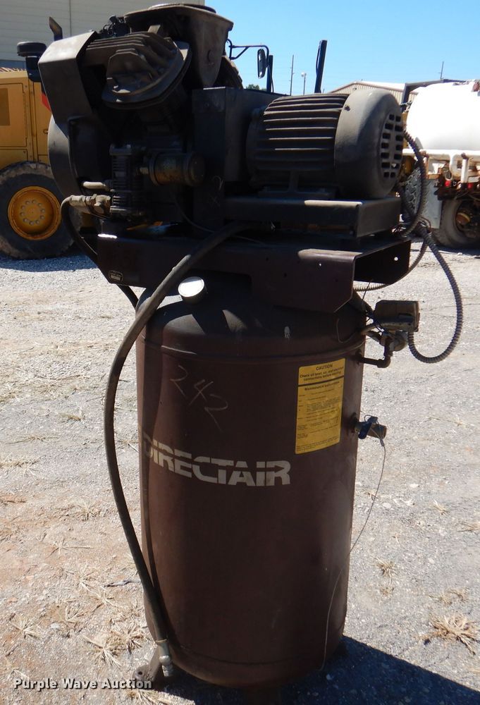image for item DA5392 1986 Atlas Copco LE7  air compressor