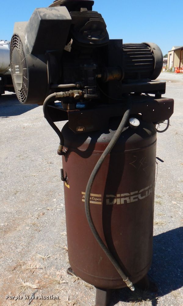 image for item DA5392 1986 Atlas Copco LE7  air compressor