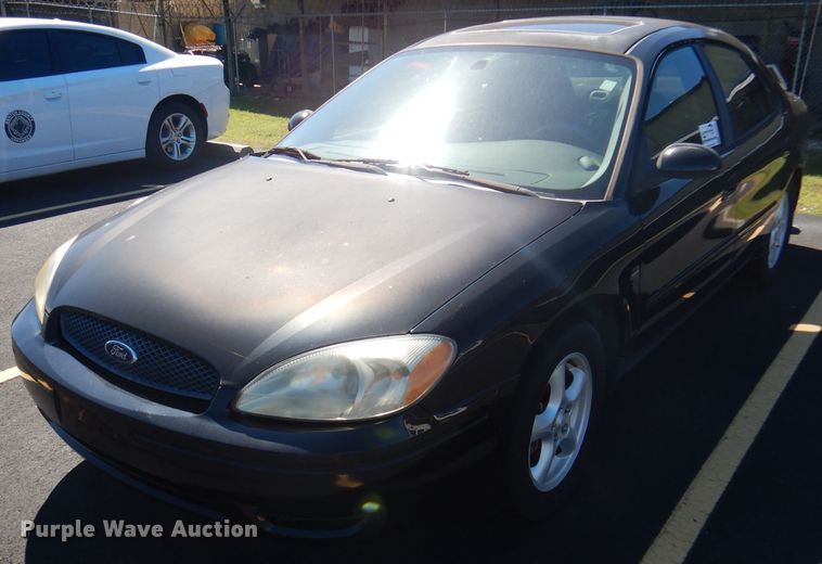 image for item DA5395 2004 Ford Taurus SES