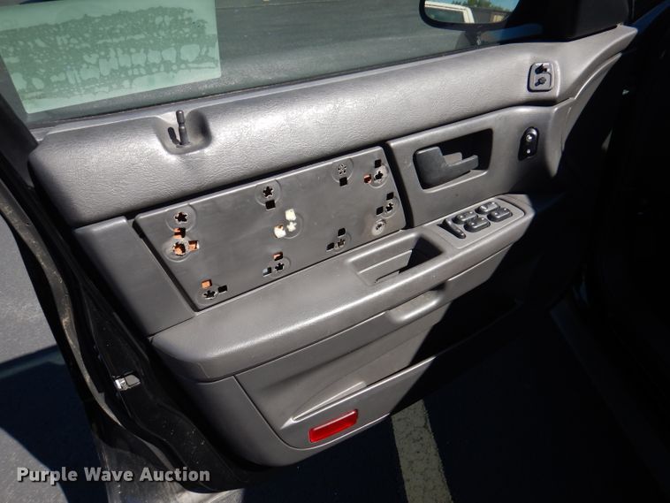 image for item DA5395 2004 Ford Taurus SES