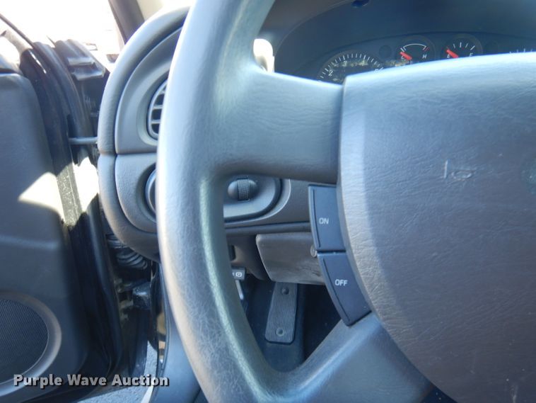 image for item DA5395 2004 Ford Taurus SES