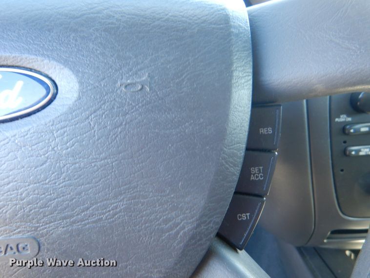 image for item DA5395 2004 Ford Taurus SES