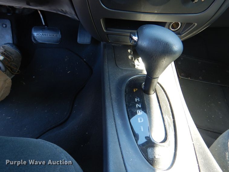 image for item DA5395 2004 Ford Taurus SES