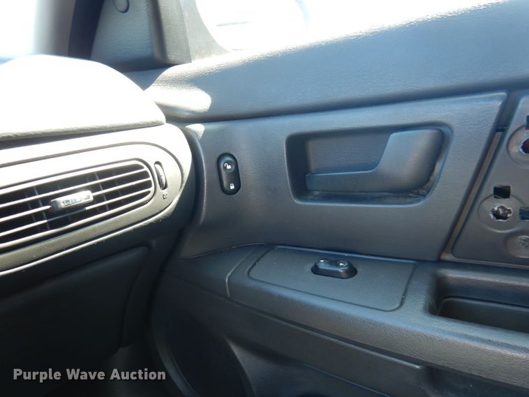 image for item DA5395 2004 Ford Taurus SES