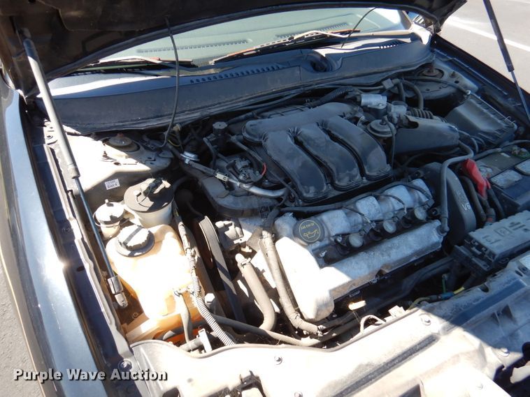 image for item DA5395 2004 Ford Taurus SES