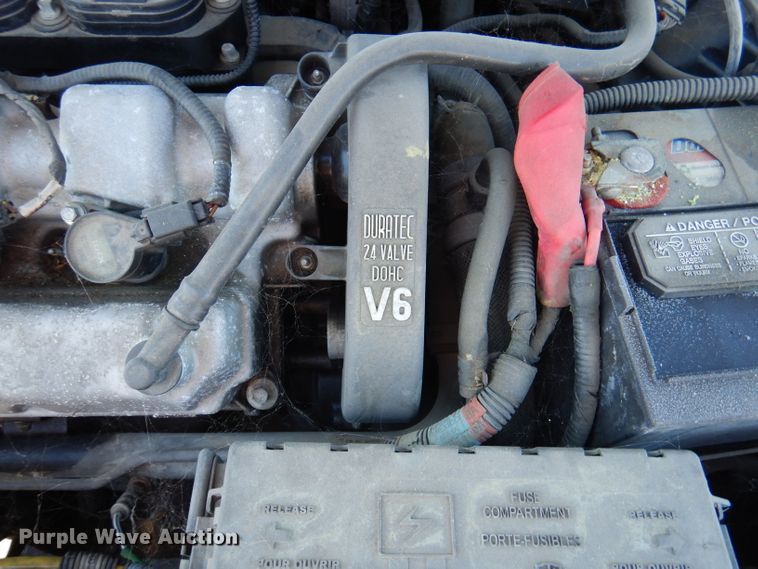 image for item DA5395 2004 Ford Taurus SES