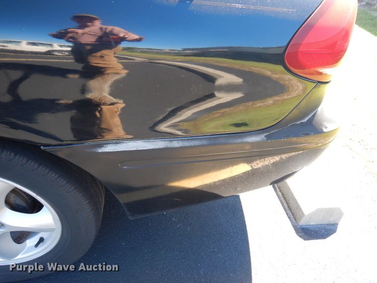 image for item DA5395 2004 Ford Taurus SES