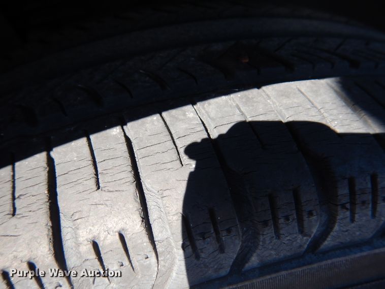 image for item DA5395 2004 Ford Taurus SES