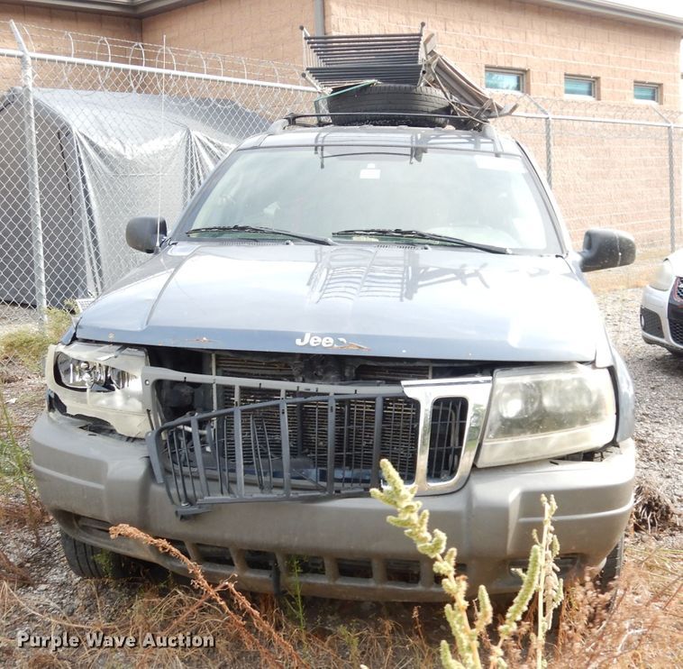 image for item DG0912 2004 Jeep Grand Cherokee  SUV
