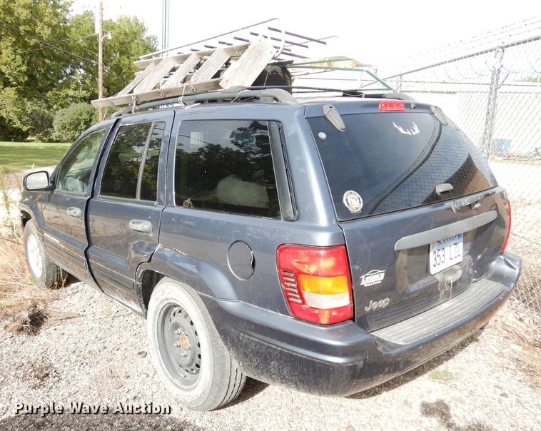 image for item DG0912 2004 Jeep Grand Cherokee  SUV